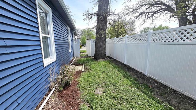 3312 E Charley Bluff Road, Milton, WI 53563