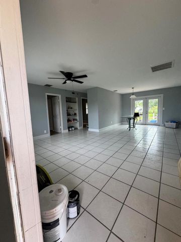 614 SW Lakehurst Drive, Port St Lucie, FL 34983