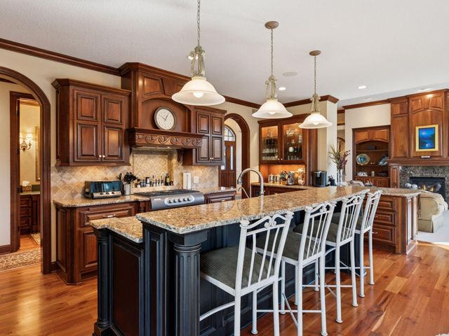 10683 Sonoma Ridge, Eden Prairie, MN 55347