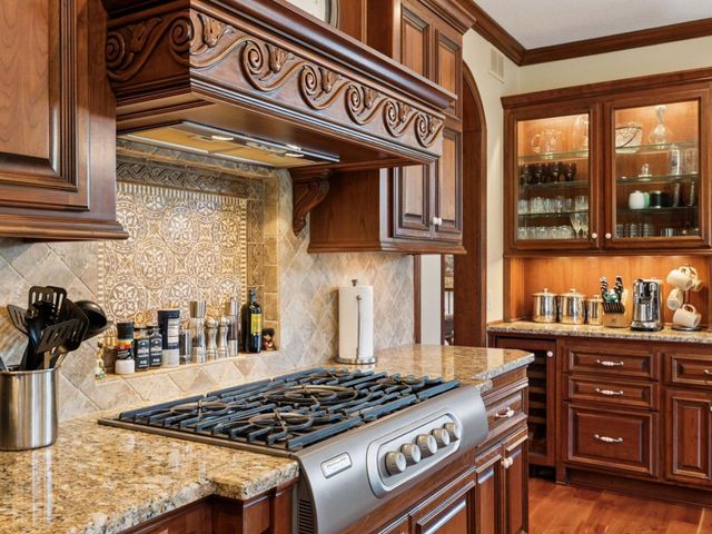 10683 Sonoma Ridge, Eden Prairie, MN 55347