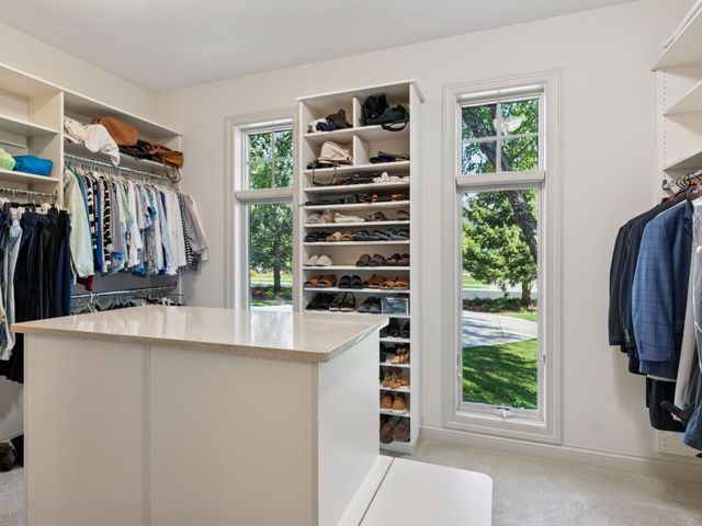 10683 Sonoma Ridge, Eden Prairie, MN 55347