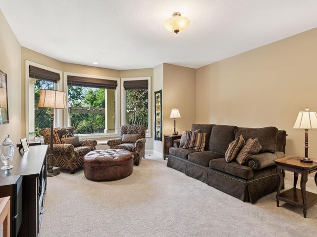 10683 Sonoma Ridge, Eden Prairie, MN 55347