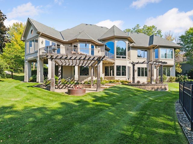 10683 Sonoma Ridge, Eden Prairie, MN 55347