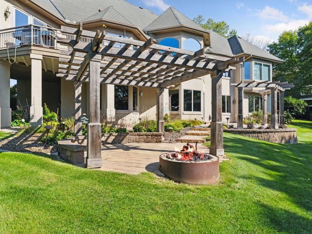 10683 Sonoma Ridge, Eden Prairie, MN 55347