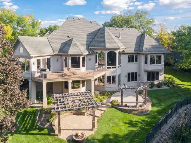 10683 Sonoma Ridge, Eden Prairie, MN 55347