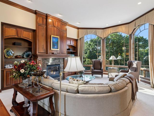 10683 Sonoma Ridge, Eden Prairie, MN 55347