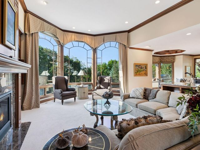 10683 Sonoma Ridge, Eden Prairie, MN 55347