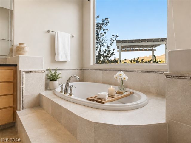 6 Brookridge Drive, Henderson, NV 89052