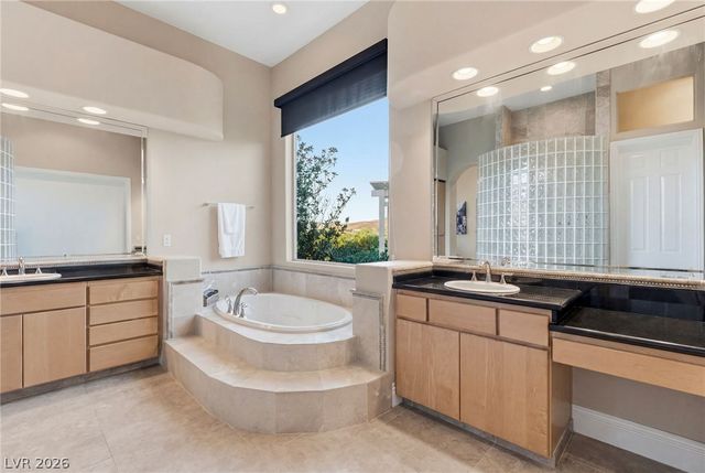 6 Brookridge Drive, Henderson, NV 89052