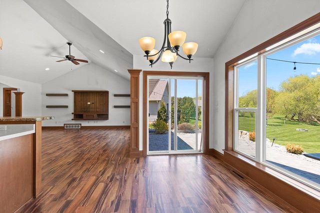 1923 PARIS LANE, De Pere, WI 54115