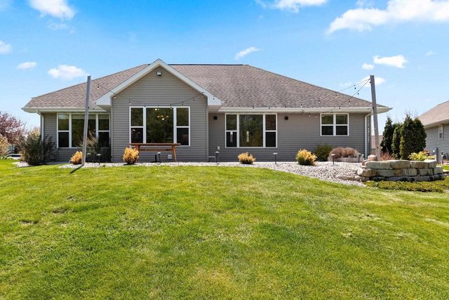 1923 PARIS LANE, De Pere, WI 54115