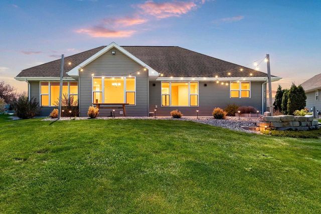 1923 PARIS LANE, De Pere, WI 54115