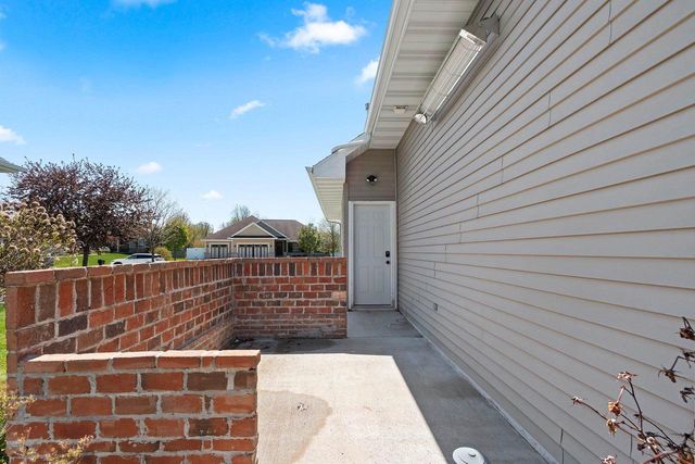 1923 PARIS LANE, De Pere, WI 54115