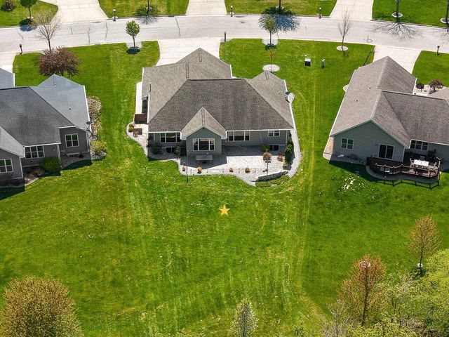1923 PARIS LANE, De Pere, WI 54115