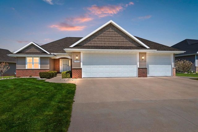 1923 PARIS LANE, De Pere, WI 54115