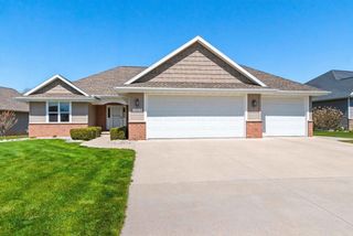 1923 PARIS LANE, De Pere, WI 54115