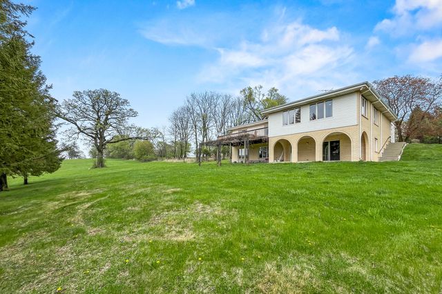 27855 W Main Street, Wauconda, IL 60084