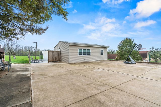 27855 W Main Street, Wauconda, IL 60084