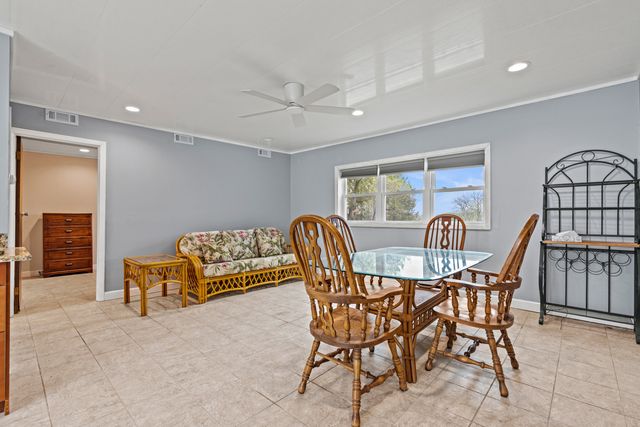 27855 W Main Street, Wauconda, IL 60084