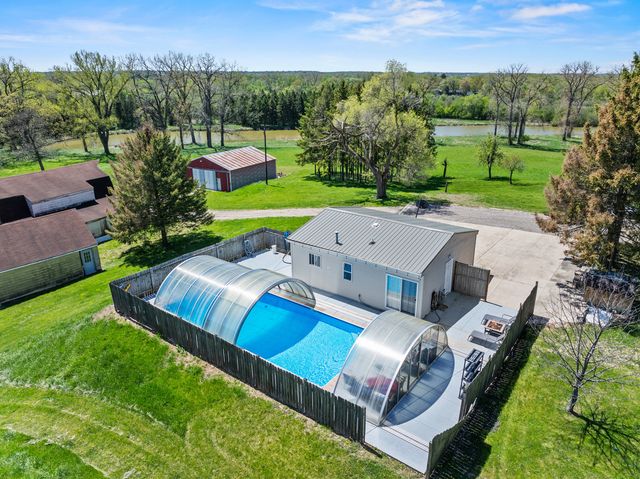 27855 W Main Street, Wauconda, IL 60084