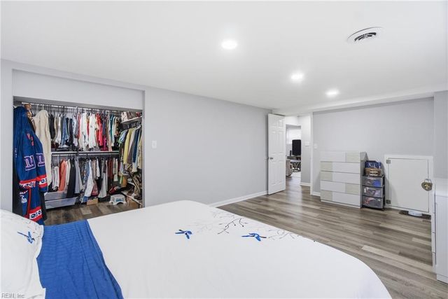 4 Tillerson DR, Newport News, VA 23602