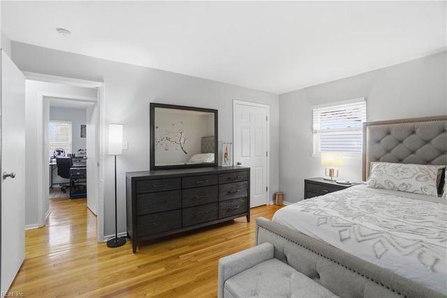 4 Tillerson DR, Newport News, VA 23602