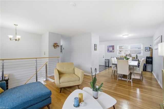 4 Tillerson DR, Newport News, VA 23602