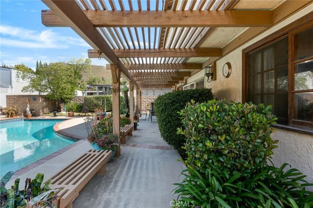 13365 Mission Tierra, Granada Hills, CA 91344