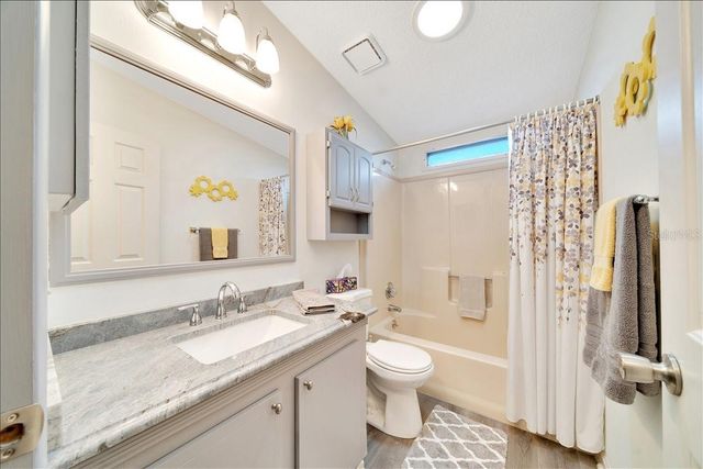 926 SAINT ANDREWS BOULEVARD, Lady Lake, FL 32159