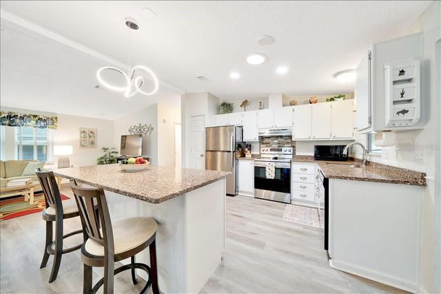 926 SAINT ANDREWS BOULEVARD, Lady Lake, FL 32159