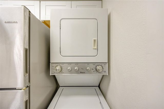 2120 Wilcrest Drive 226, Houston, TX 77042