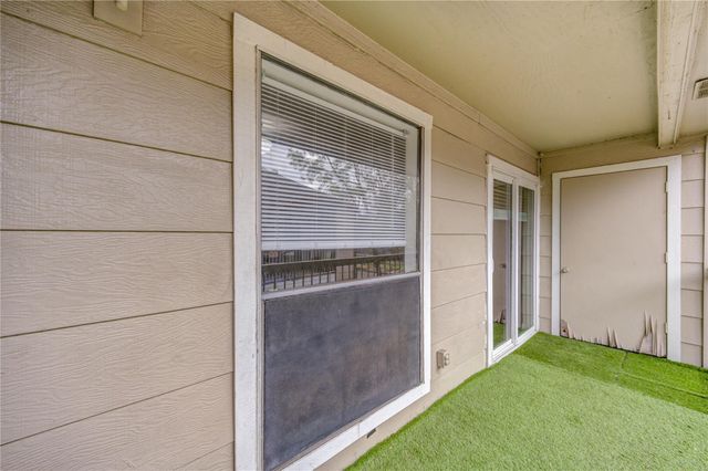 2120 Wilcrest Drive 226, Houston, TX 77042