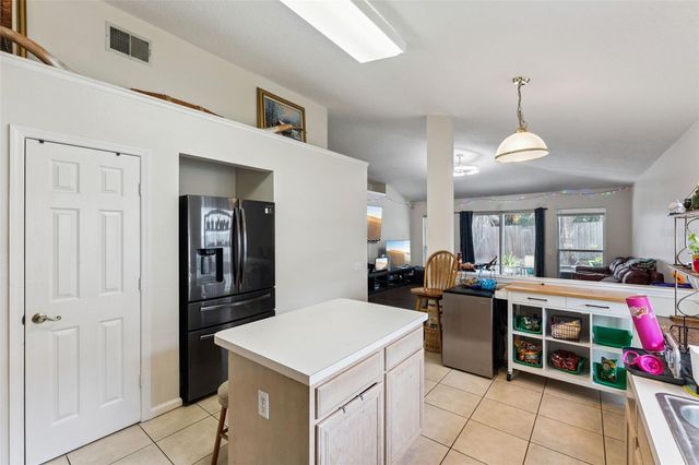 266 HANGING MOSS CIRCLE, Lake Mary, FL 32746