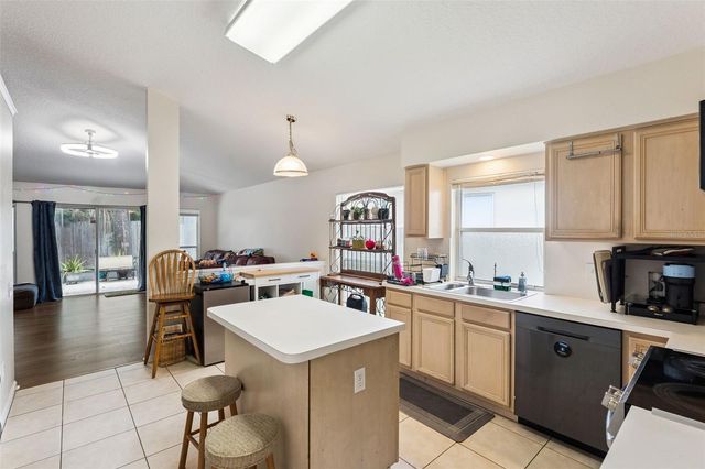 266 HANGING MOSS CIRCLE, Lake Mary, FL 32746
