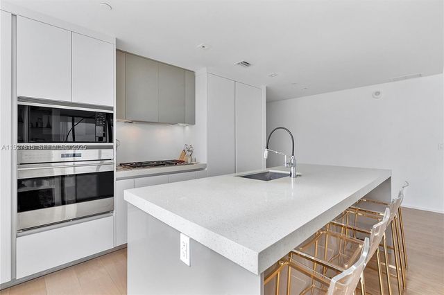 788 NE 23rd St 2001, Miami, FL 33137