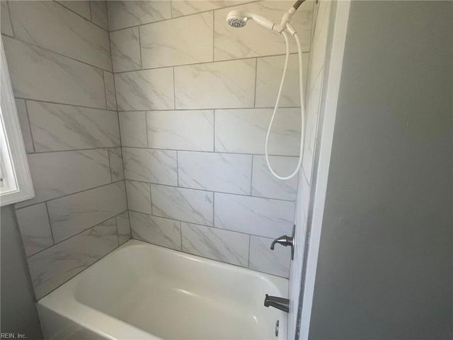 3461 Gamage DR, Norfolk, VA 23518