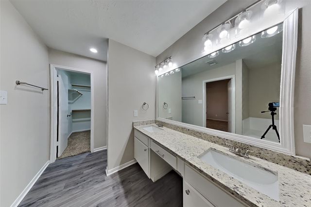 18131 Gravenhurst Lane, Tomball, TX 77377