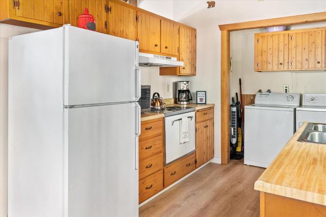 3955 Natchez, Arnold, CA 95223