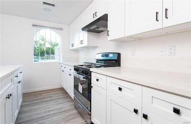 5502 E Los Angeles Avenue 1, Simi Valley, CA 93063