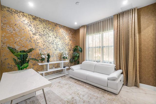8233 Crystal Downs Avenue, Boca Raton, FL 33434