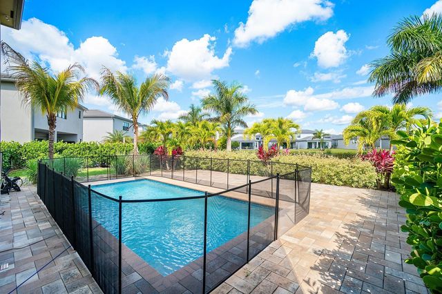 8233 Crystal Downs Avenue, Boca Raton, FL 33434