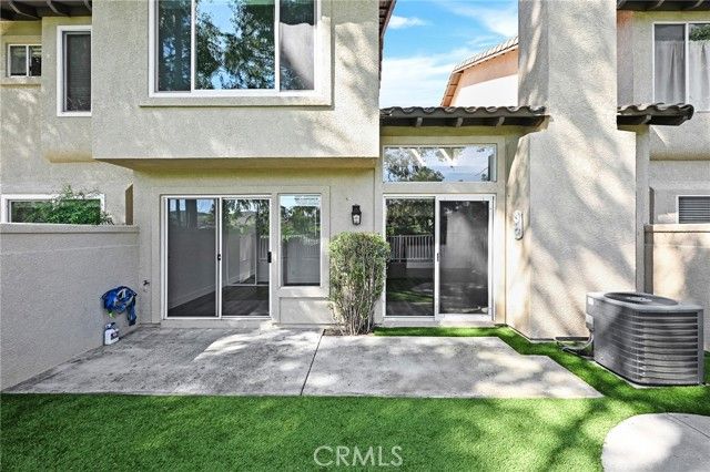 28 Cascada, Rancho Santa Margarita, CA 92688