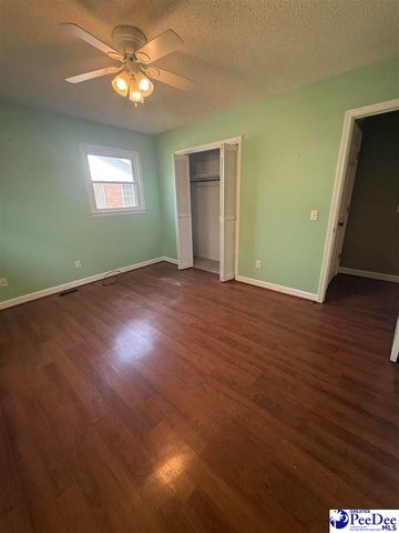 607 S 11th St, Hartsville, SC 29550