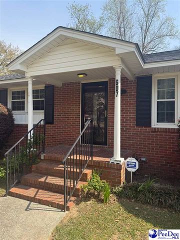 607 S 11th St, Hartsville, SC 29550