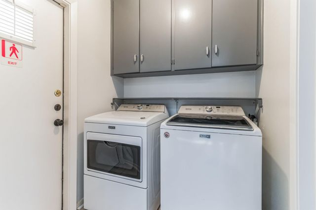 1704 San Antonio ST, Austin, TX 78701
