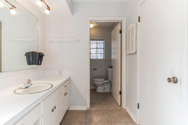 1704 San Antonio ST, Austin, TX 78701