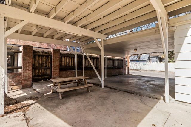 1704 San Antonio ST, Austin, TX 78701