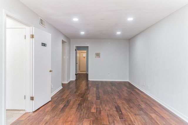 1704 San Antonio ST, Austin, TX 78701