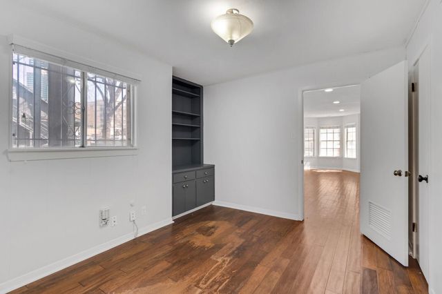 1704 San Antonio ST, Austin, TX 78701