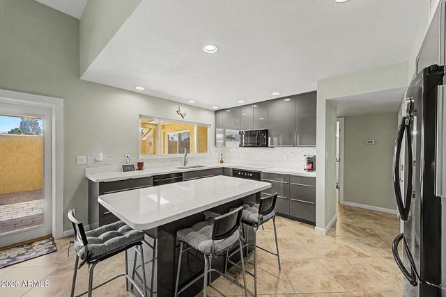 6221 N 21ST Drive, Phoenix, AZ 85015